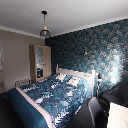 Hotel Les Deux Cols Сент-Мари-де-Кампан Экстерьер фото