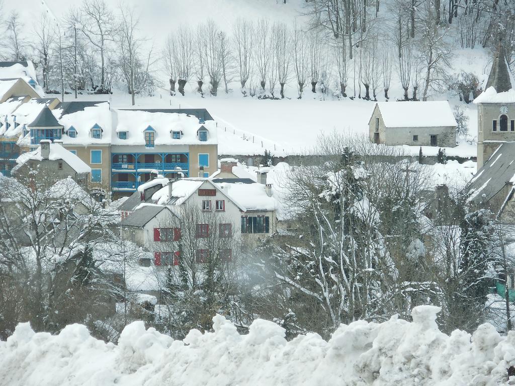 Hotel Les Deux Cols Сент-Мари-де-Кампан Экстерьер фото