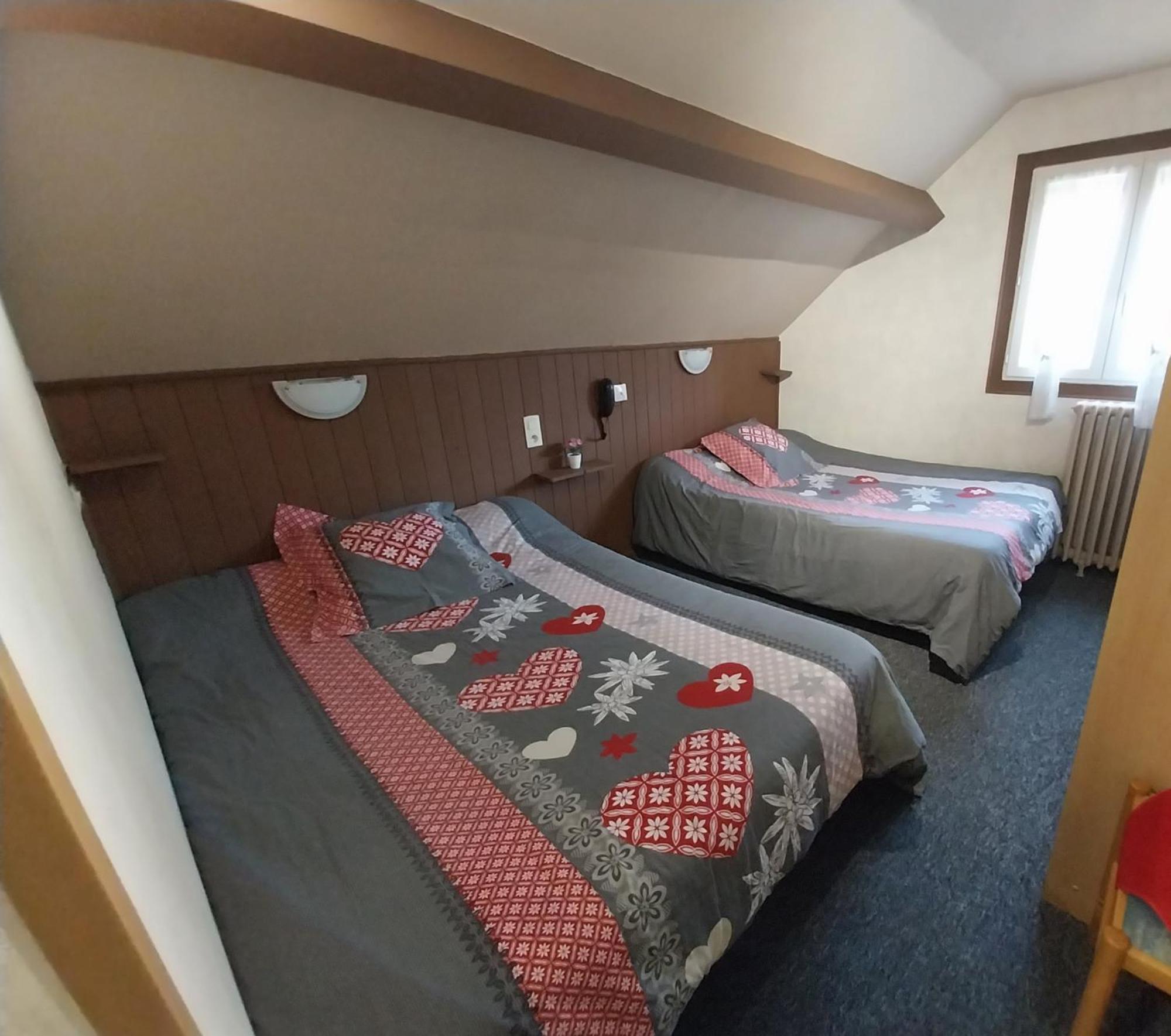 Hotel Les Deux Cols Сент-Мари-де-Кампан Экстерьер фото
